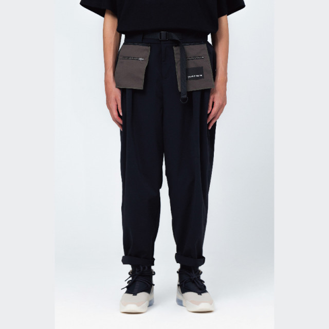 SYMBOL SHORTS